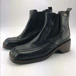 Frye Frenzy Square Toe Chelsea Boots 8.5